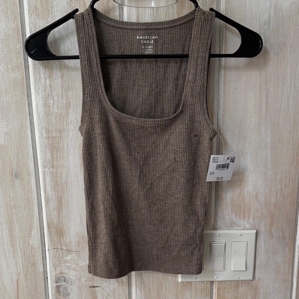 American Eagle tank top NWT XS